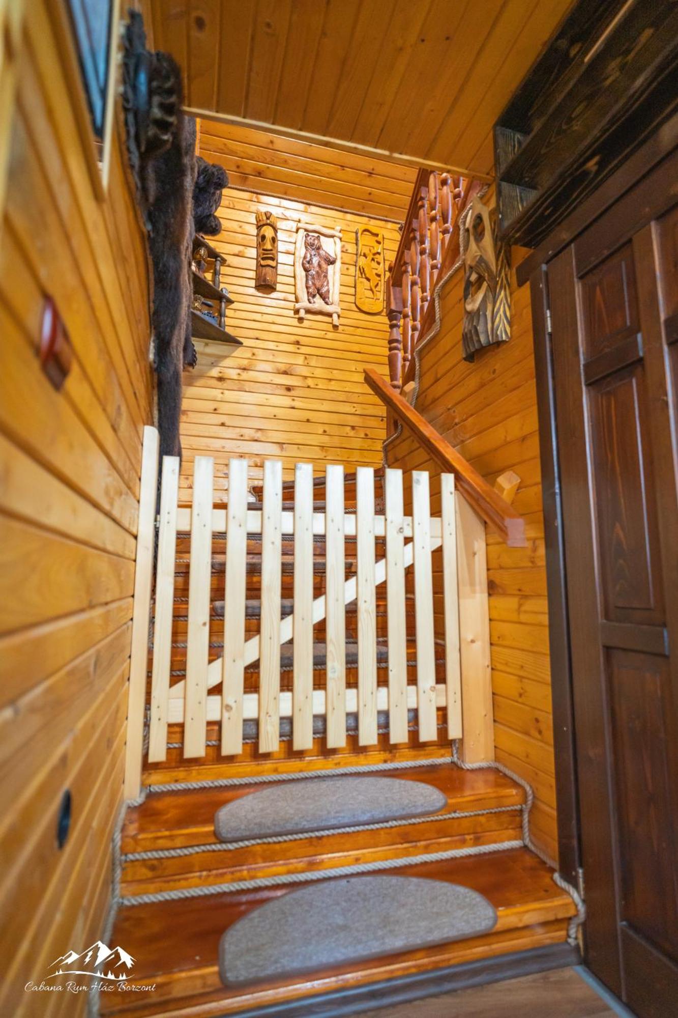 Rum Haz Borzont Exterior photo